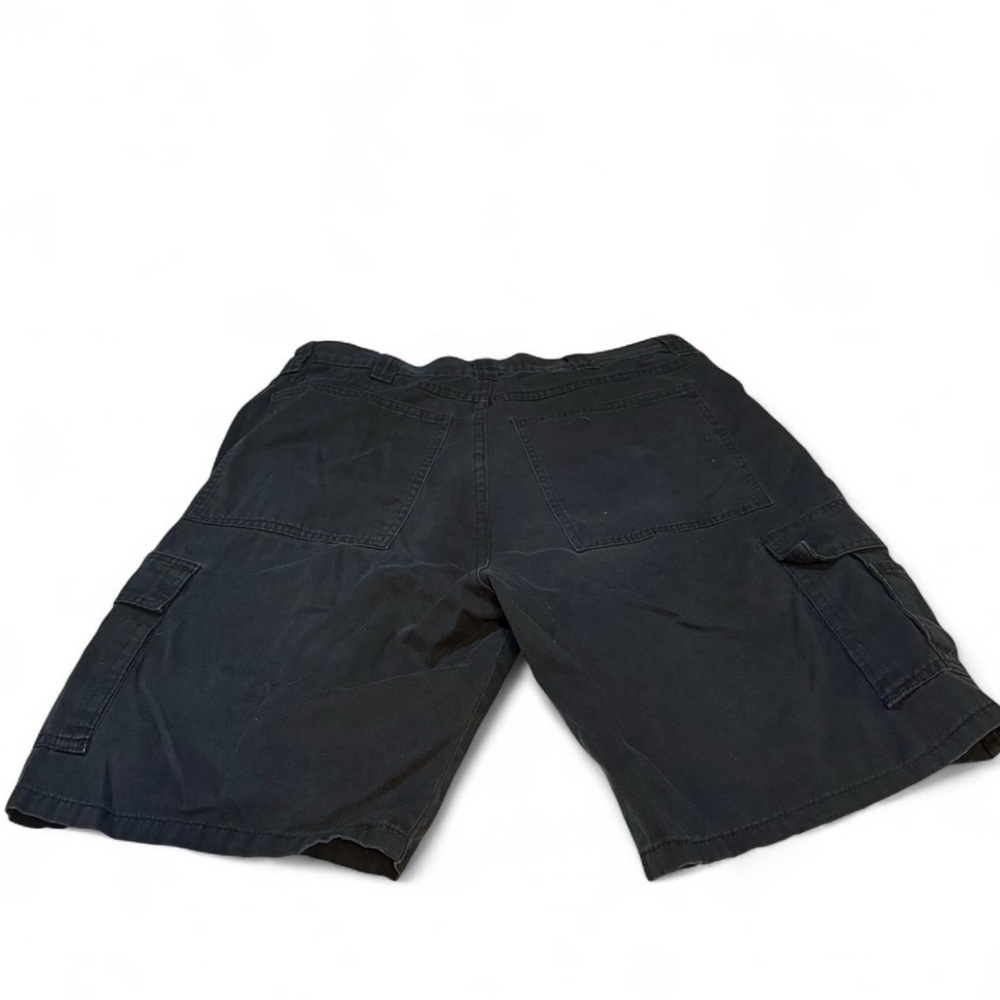 Men's Black Wrangler Cargo Shorts - Picture 4 of 5